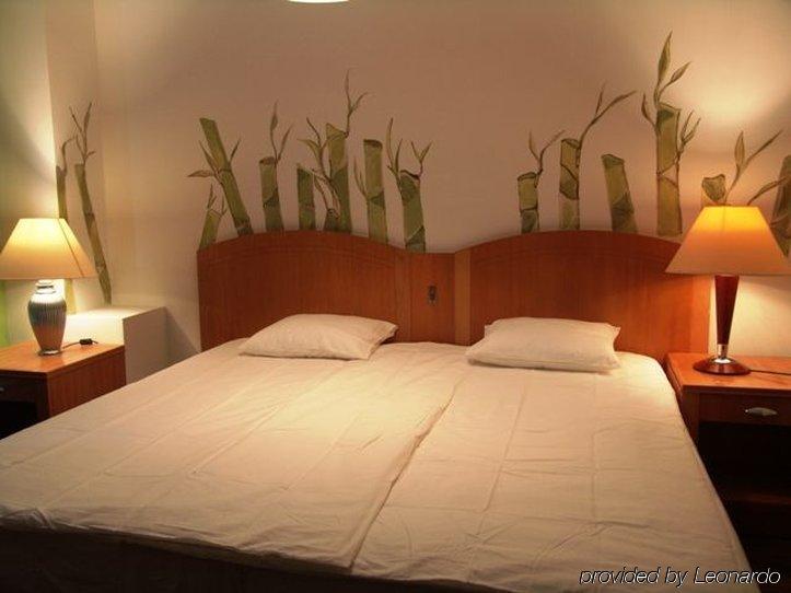 Green Energy Rooms Krakau Zimmer foto